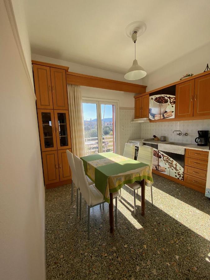 Mpanos Sea Apartment 2 Loutra Oraias Elenis Exterior foto